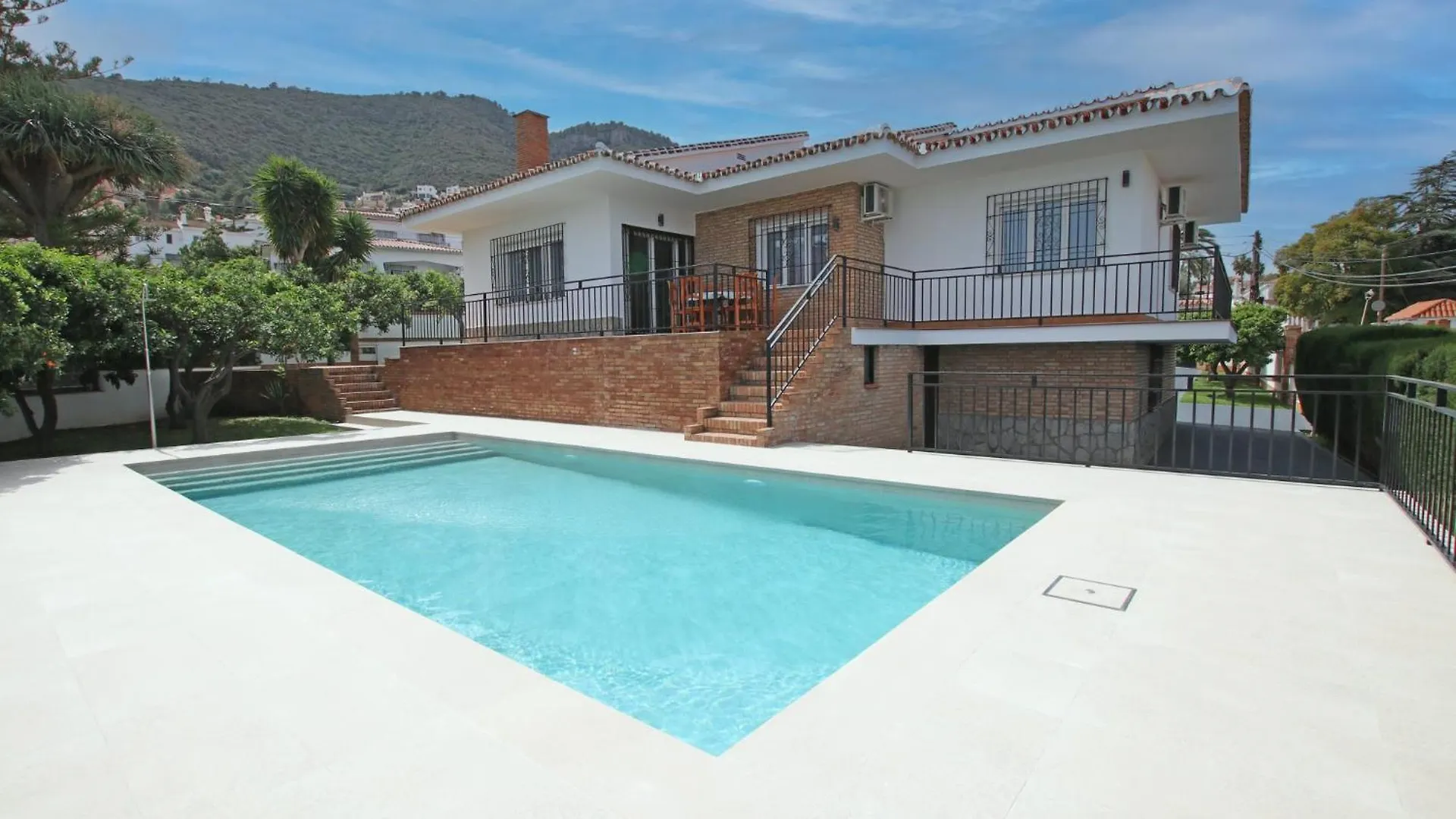 Tess Villa Paz Alhaurin de la Torre